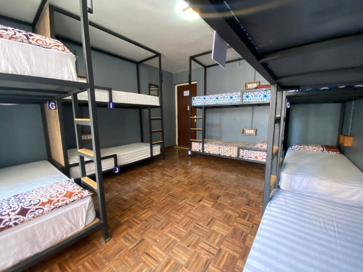 Alobar1000 Hostel Катманду Экстерьер фото