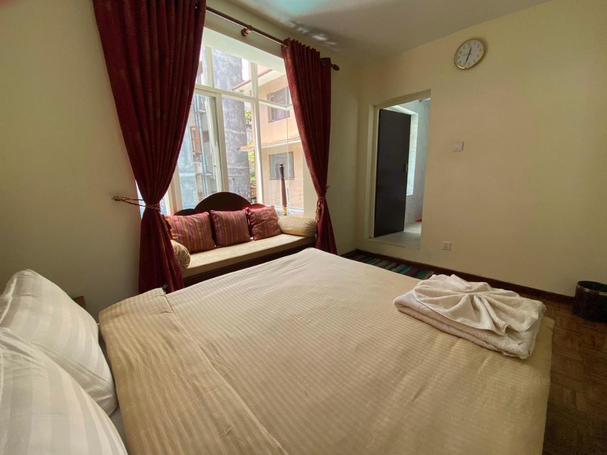 Alobar1000 Hostel Катманду Экстерьер фото